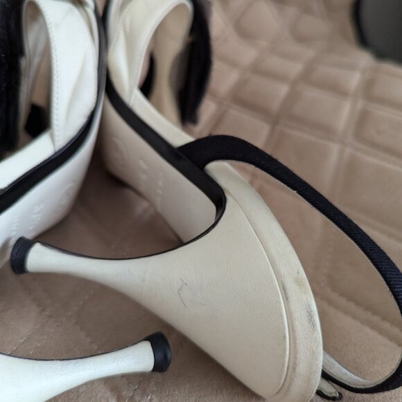 CHANEL Camellia Black Bow Ivory Leather Heels Shoes Slide Slingback Sandals - Picture 13 of 16